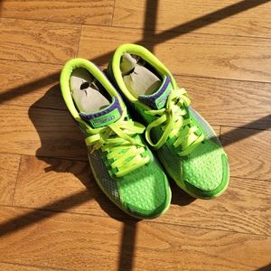 SKECHERS GoRun 2 MStrike Running Shoes Sneakers Green Purple Womens 8.5 EUC